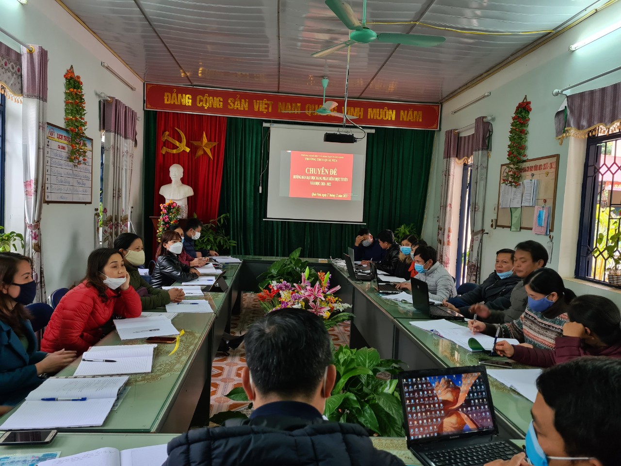 SINH HOẠT CHUYÊN MÔN THEO CHỦ ĐỀ