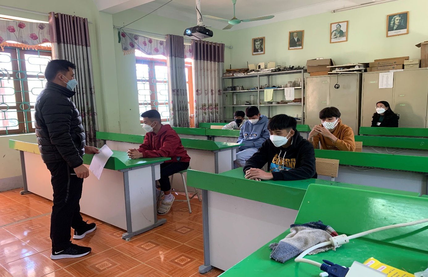 HOẠT ĐỘNG “TƯ VẤN TÂM LÝ HỌC ĐƯỜNG”