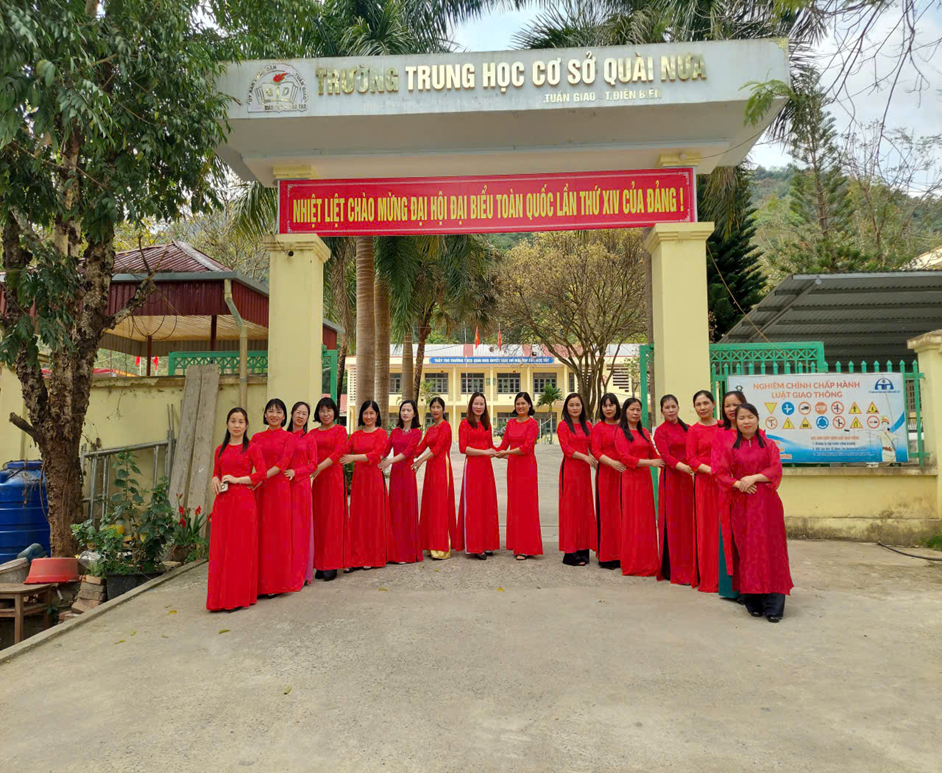 DUYÊN DÁNG TÀ ÁO DÀI- TỎA SÁNG PHỤ NỮ VIỆT NAM